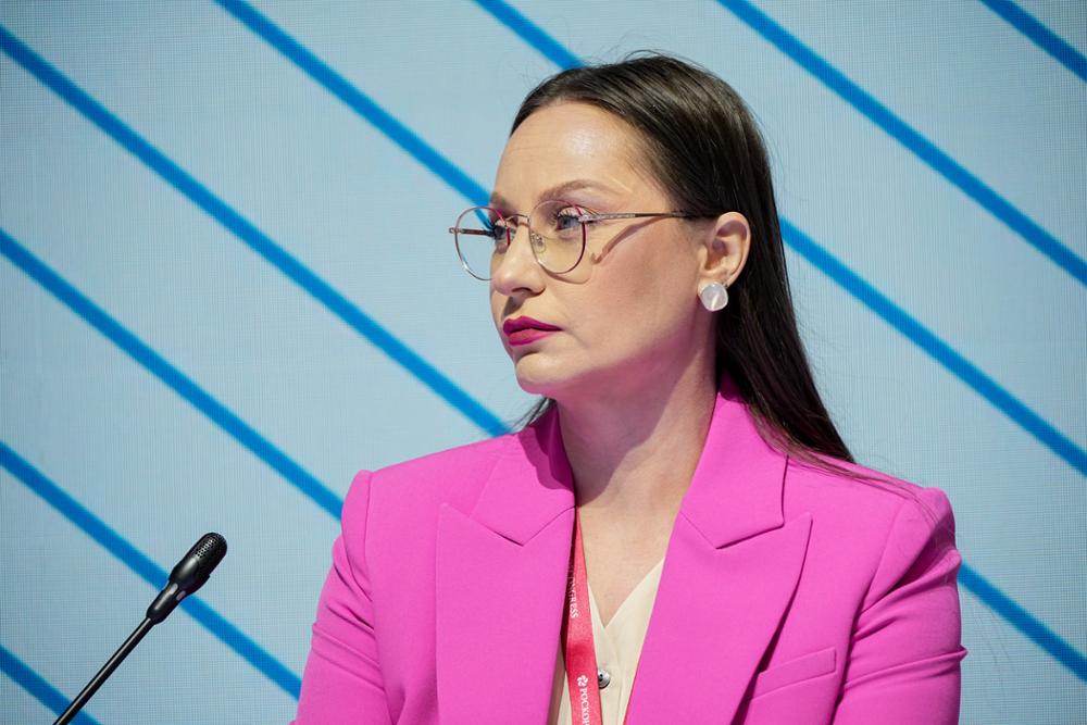 Мария Тарханова стала спикером ПМЭФ. О чём рассказала главный пиарщик страны.