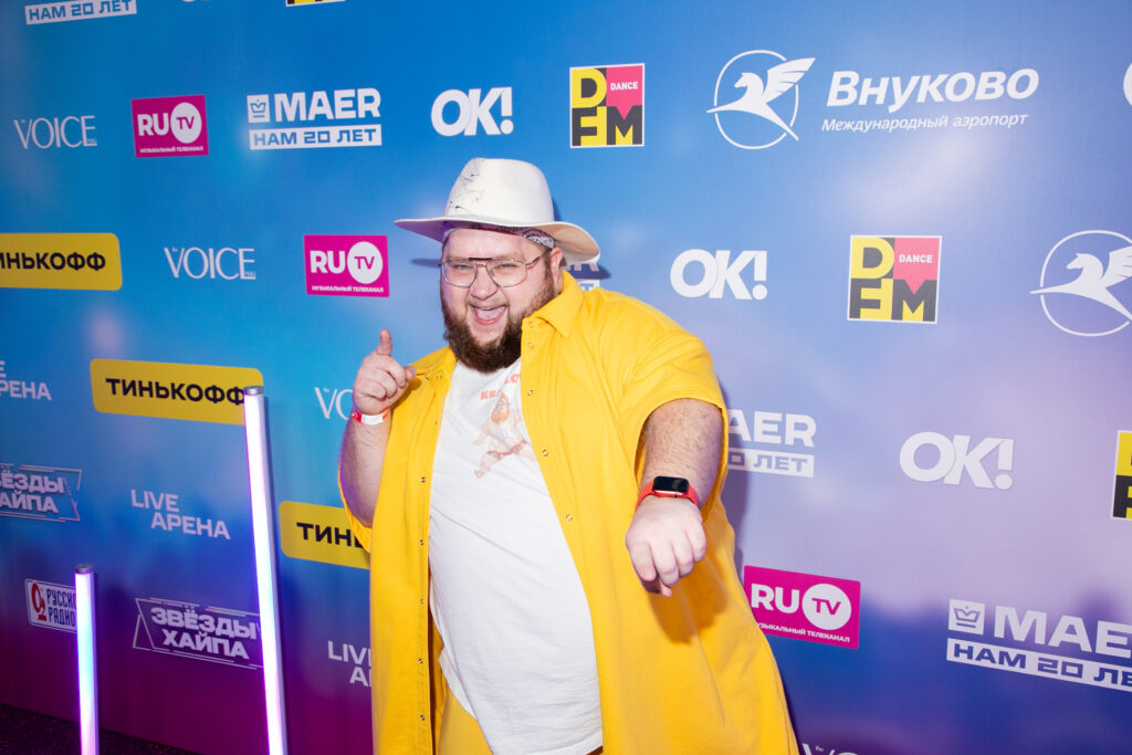 «Русская Медиагруппа» ставит рекорды: премия «Звезды хайпа» взорвала многотысячный зал!