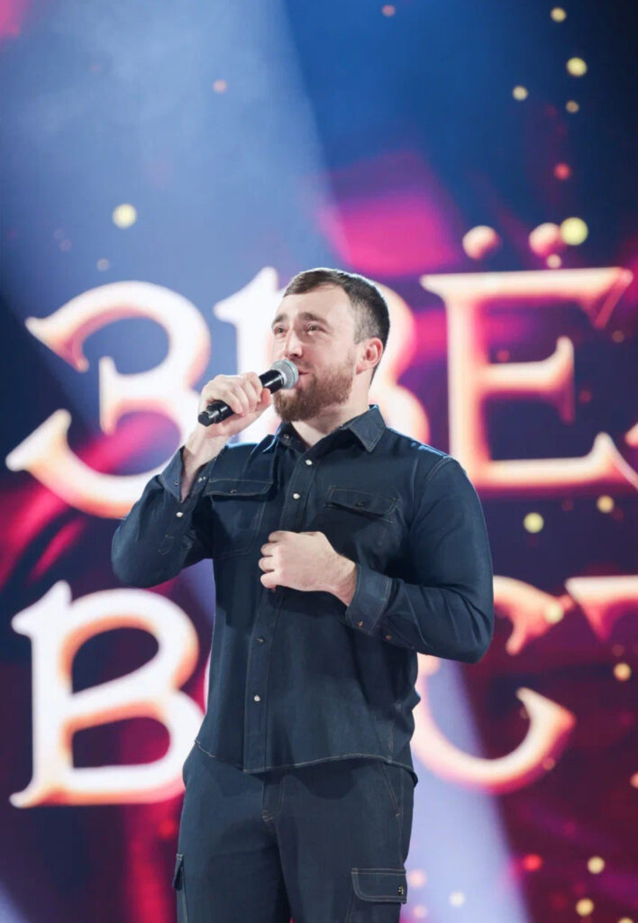 «ЗВЁЗДЫ ВОСТОКА» ЗАЖИГАЮТ СЕРДЦА
